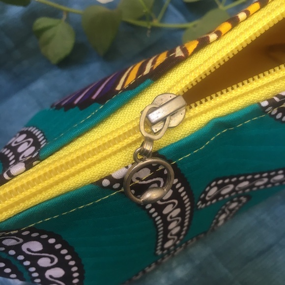 African wax make up catch all pouch bag zipper top - Picture 5 of 8